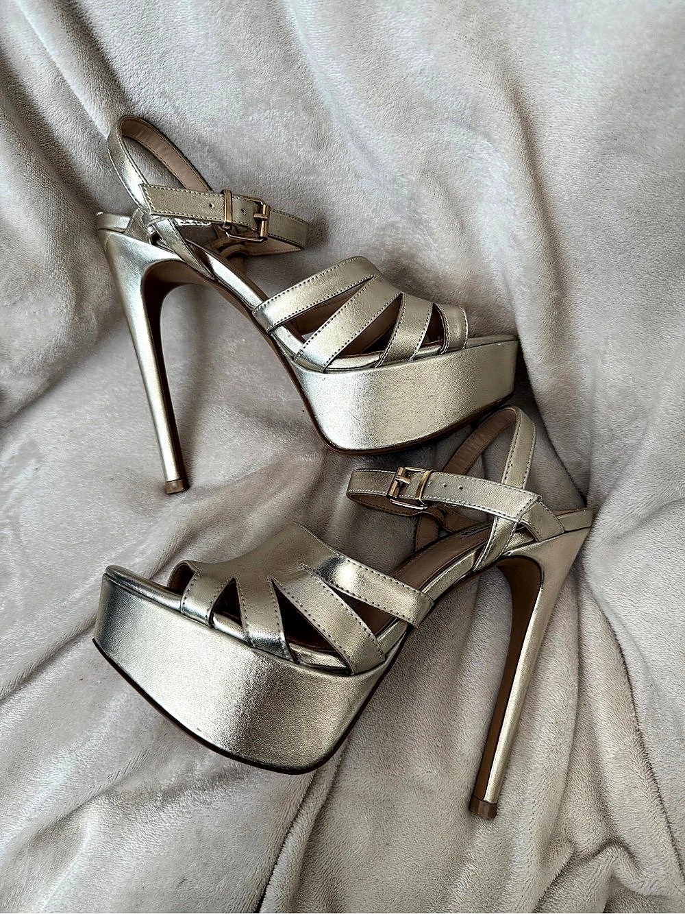 Steve Madden Salsa Light Gold Metallic Platform Stiletto Heels 8.5